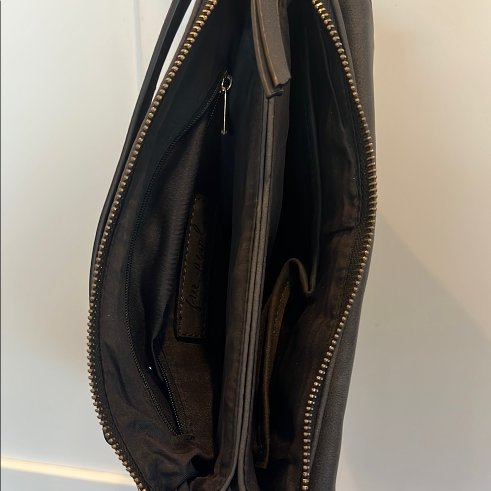 NWOT Free People Black Crossbody Bag with Gold Details - Picture 3 of 6